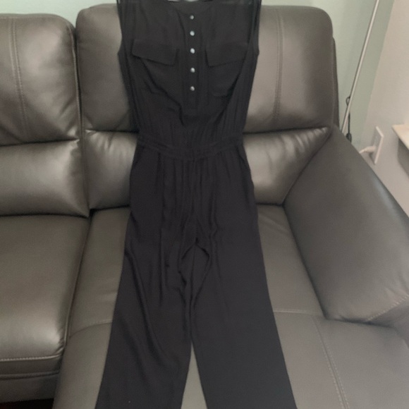 Black Sleeveless Jumpsuit - Picture 3 of 4
